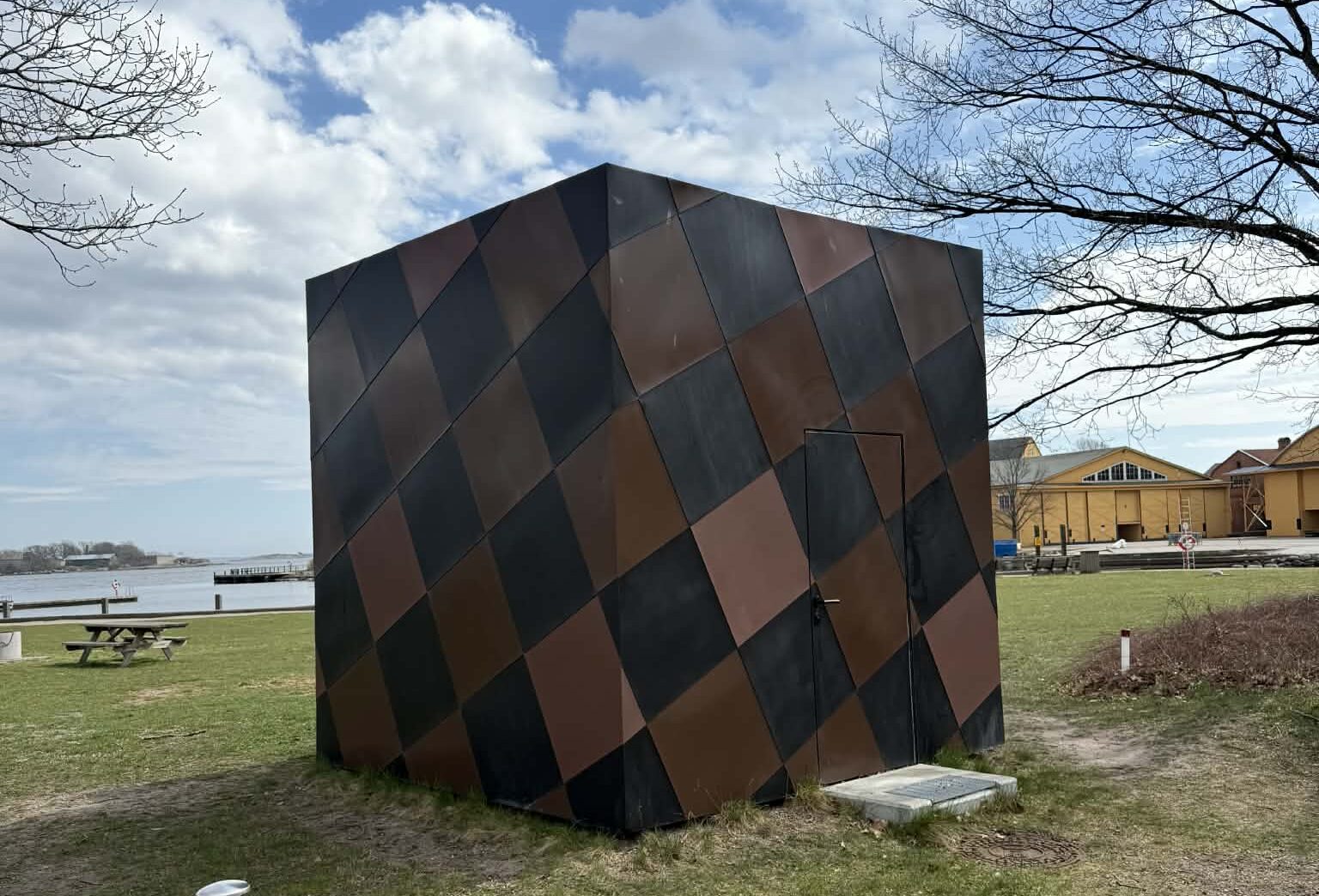 Spola och följ med!